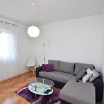 Lägenhet Guzela *