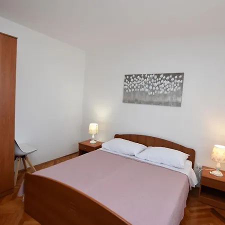 Guzela Primošten
